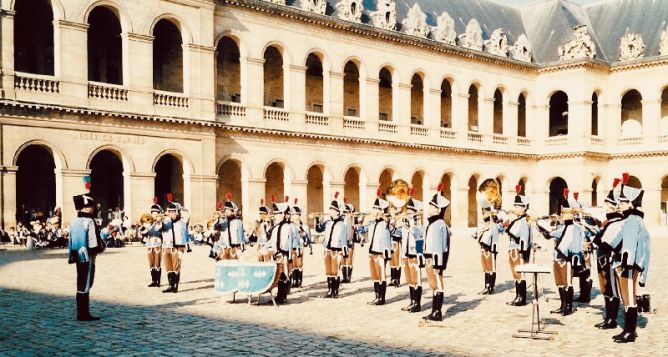 2eme Régiment de Hussards de Sourdun aux Invalides